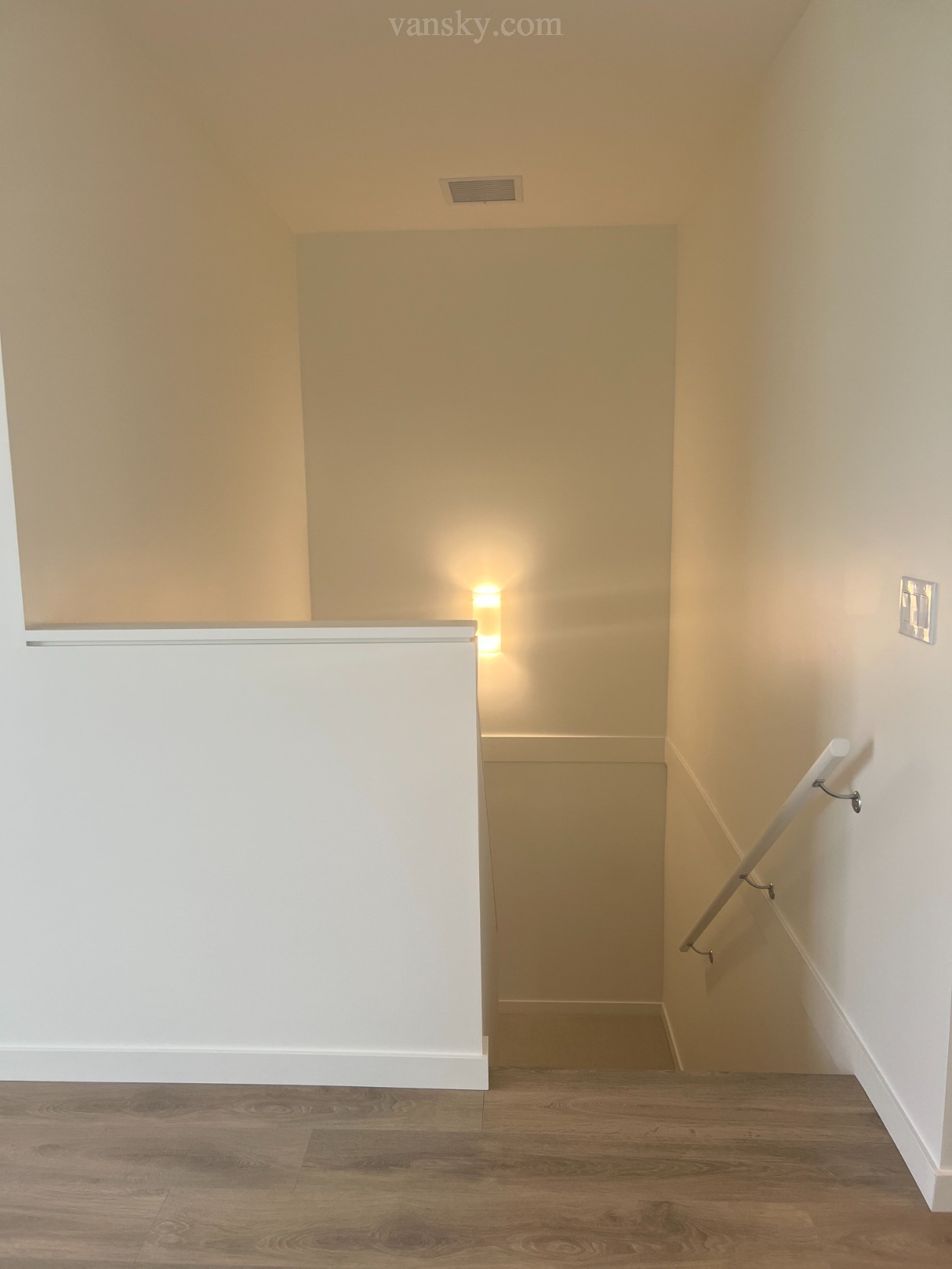 220525102047_15255 stairs.jpg